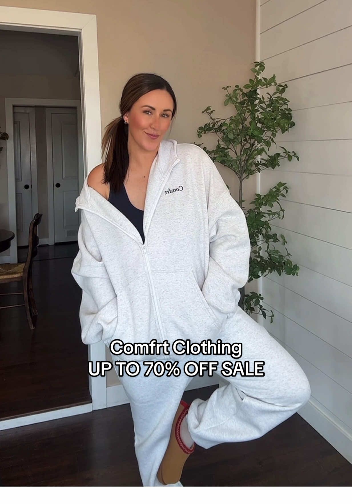 Replying to @Bianca | Mom of ✌🏼💙🩷 This cloud set by @Comfrt has my heart 🫶🏼  #comfrt #comfrthoodie #hoodieseason #sweatset #hoodies  
