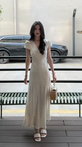 Váy Lụa Chấm Bi Dáng Dài Tôn Body