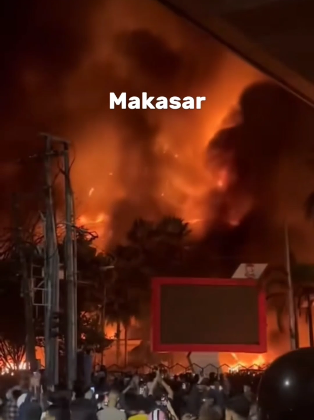 ada yang baru saudaraku semua media sudah di bungkam semu platform sudah di sabotase untuk tidak bisa menyiarkan semua yang terjadi di Indonesia. #demo #news  #masukberanda 