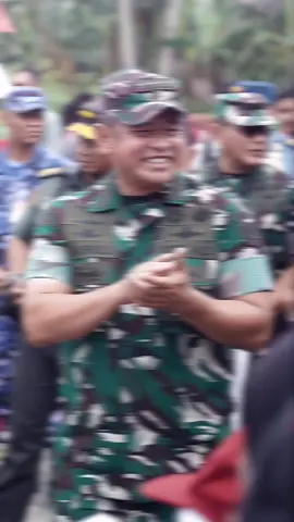 Among Manise 🥰😁 #JenderalMaruliSimanjuntak #KASAD #TNIAD #CapCut 