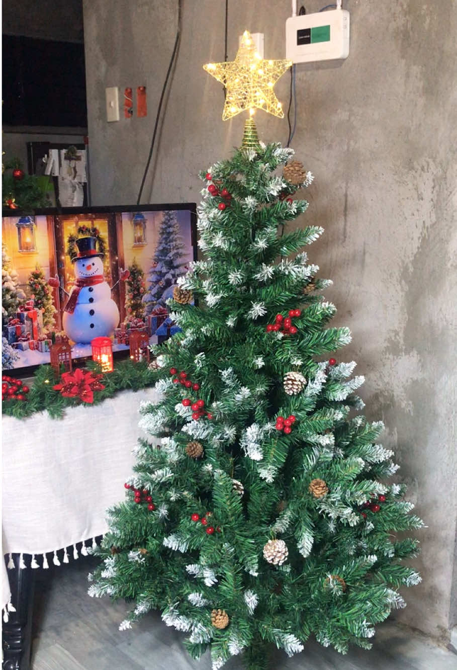 Replying to @Letty Anuran True Mi, konting decor na lang kelangan sa berry pinecone Christmas Tree na to 😍 #berrychristmastree #christmastree #christmastreedecorating #christmasdecor #christmastiktok 
