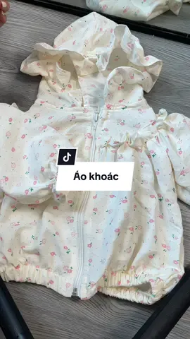 Áo khoác chống nắng, chống gió cho bé vải đũi mềm mại #thoitrang #thoitrangtreem #mevabe #mebimsua #viral  @Mẹ Xoài Review 🥭 
