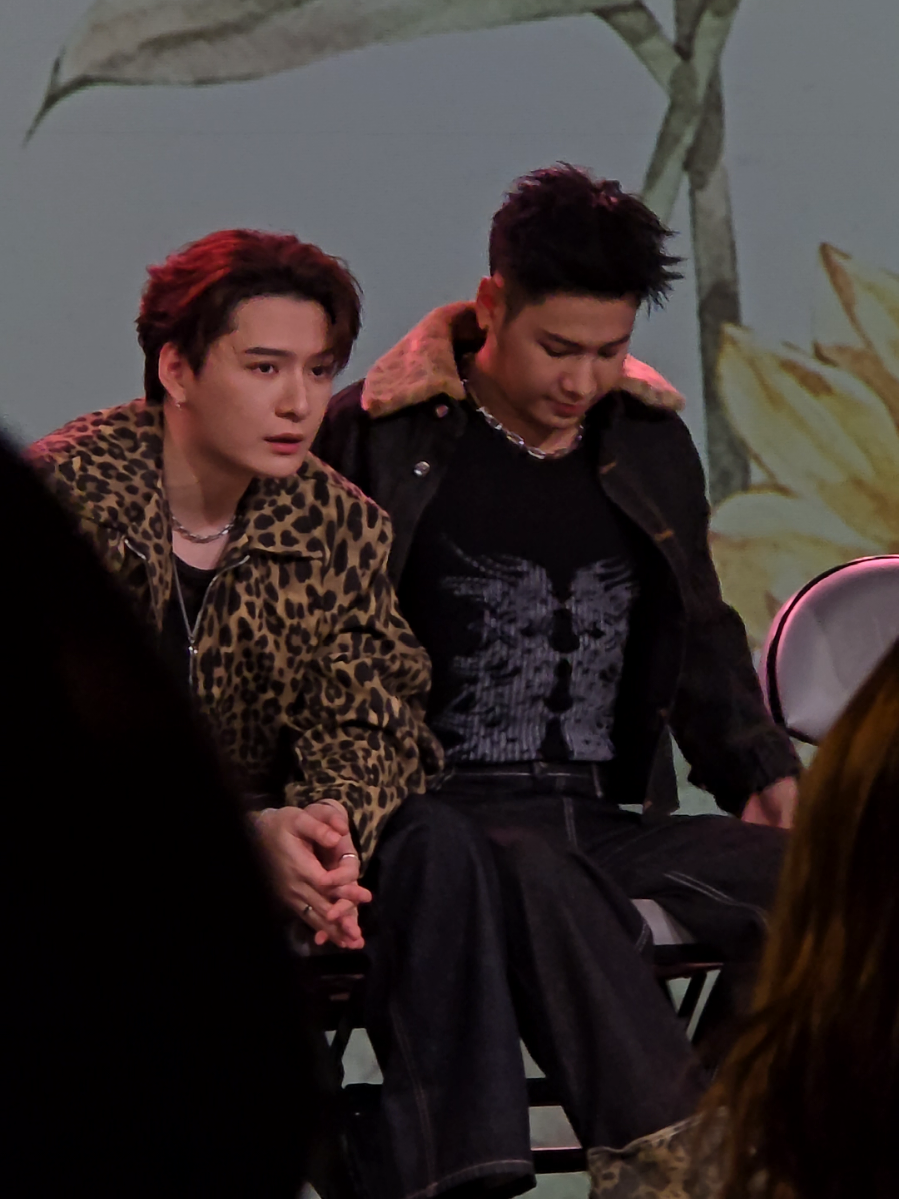 KristSingto Fanmeeting in Taipei @J I N X @KhunPK  #kristsingto #kristperawat #singtoprachaya #singtokrist #gmmtv 