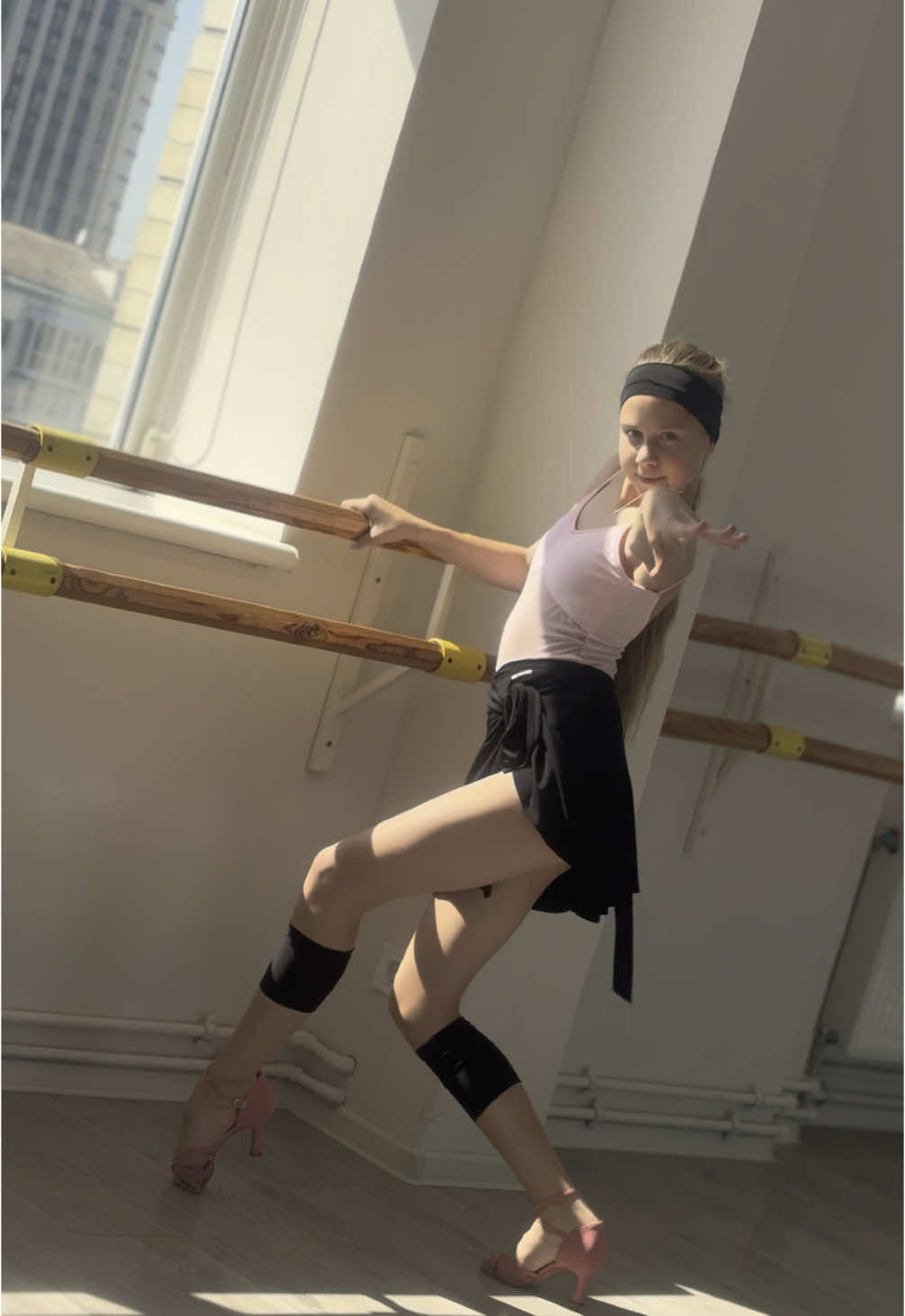 Feeling extra gorgeous ❤️  #dancerlife #dance #karinayermakova #dancer #latino 