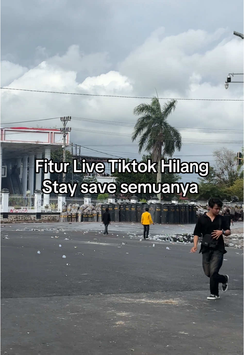 Live tiktok hilang #tiktok #demo #dpr #indonesia #1312 #fyp  