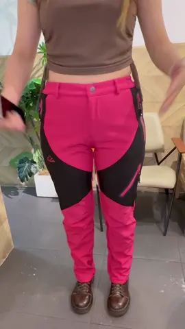 Free shipping! Waterproof, fleece lined snow/ski pants—10 different colors, under $40, plus zippered pockets! #SkiPants #SnowPants #Waterproof #Women #outdoorclothing #clothes #WomenFashion #AffordableWinterWear #freeshippingfind 