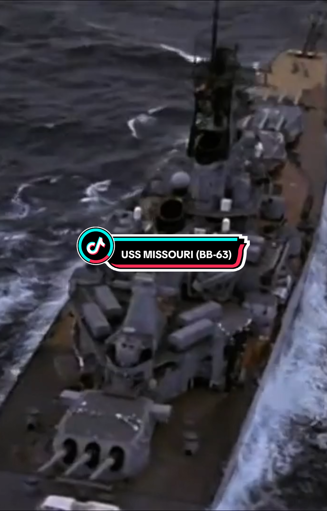 USS Missouri (BB-63) adalah kapal perang kelas Iowa yang dibangun untuk Angkatan Laut Amerika Serikat (USN) pada tahun 1940-an dan merupakan kapal museum. Selesai dibangun pada tahun 1944, kapal ini merupakan kapal perang terakhir yang ditugaskan oleh Amerika Serikat. Kapal ini ditugaskan ke Teater Pasifik selama Perang Dunia II, di mana ia berpartisipasi dalam Pertempuran Iwo Jima dan Okinawa serta menembaki pulau-pulau Jepang. Geladak penggalnya merupakan lokasi penyerahan diri Kekaisaran Jepang, yang mengakhiri Perang Dunia II. Sejarah Amerika Serikat Asal nama Missouri Dipesan 12 Juni 1940 Pembangun Brooklyn Navy Yard Pasang lunas 6 Januari 1941 Diluncurkan 29 Januari 1944 Mulai berlayar 11 Juni 1944 Berlayar kembali 10 Mei 1986 Dipensiunkan 26 Februari 1955 Dicoret 12 Januari 1995 Identifikasi Tanda panggilan: NCBL Nomor lambung: BB-63 Motto 