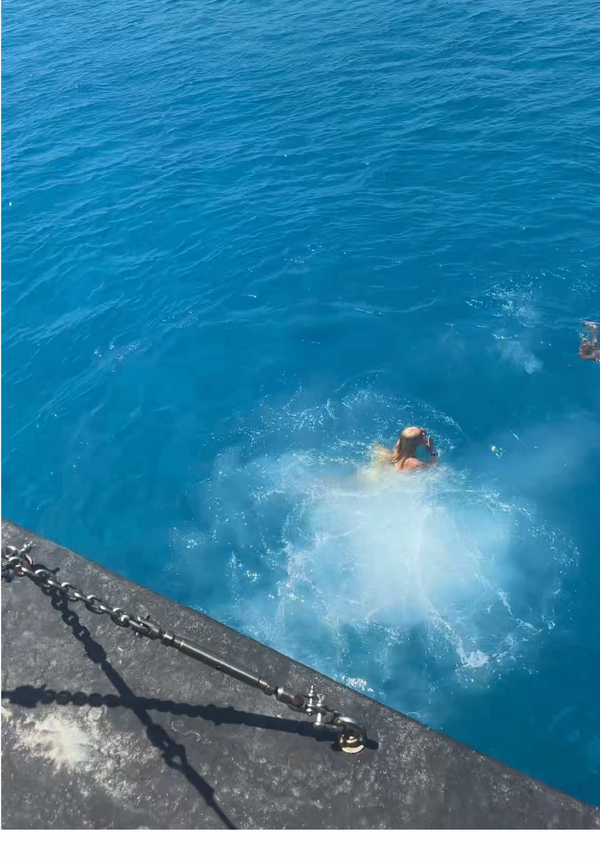 Jumping off blackpearl ship 🚢 #cyprus #holidaytiktok #bluelogoon #familytime #sun 