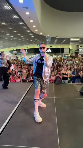 @РуханкоМен • LABUBU в Екваторі у Полтаві😎