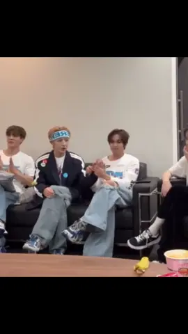 Haechan : 😚 renjun : 🤬 = Gelud☺️ #renjun #haechan #fyp #fypシ゚viral #dongren #renhyuck #fyppppppppppppppppppppppp #nctdream #