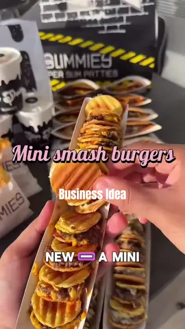 Mini smash burgers in a roll with dipping sauces — a classic turned trendy. 🍔✨ Instagrammable, fun, and the kind of packaging that sells itself. #FoodBusiness #MiniBurger #FoodTrend #BusinessIdea #ViralFood 