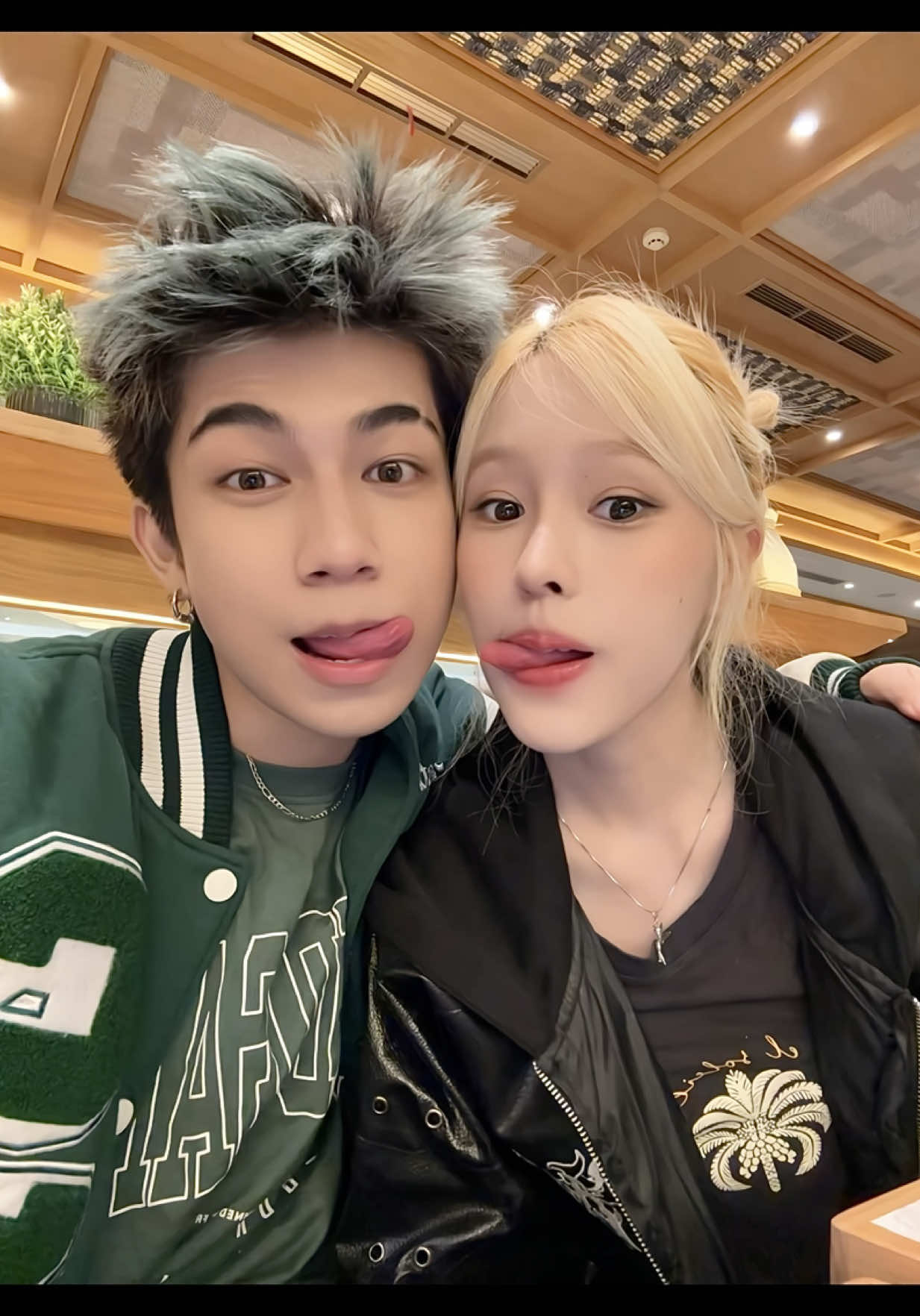 bingung ya loo @kennylukman 케니 🤪🤪