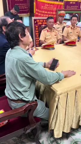 AE CSGT TP Đà Nẵng làm nhiệm vụ A80 ! Gặp mặt giao lưu chú Võ Điện Biên và chú Võ Hồng Nam tại tư gia của Đại Tướng Võ Nguyên Giáp