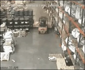 Hood Science: trouble at the job 🤔