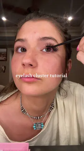 the built in adhesive + this glue and seal makes these lashes last for over a week for me! that’s including washing my face, being in the gym and keeping up with my 10 month old. #lashtutorial #clusterlashes 