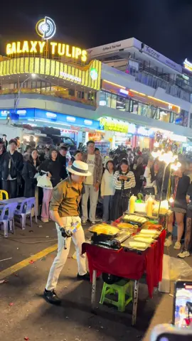 Mặt ổng căng quá đi #đalat #vietnamtoiyeu #đàlạt #lamdong #chợđêmđàlạt 