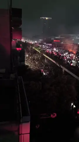 jakarta chaos lagi malam ini  live di take down #demodpr #kwitangterkini #demohariini