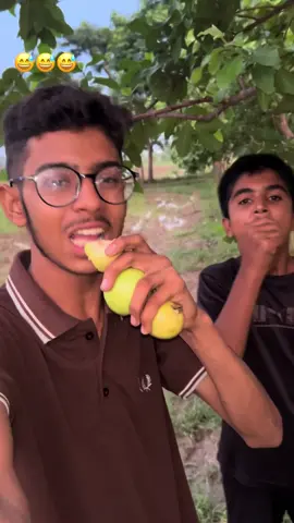 Amrood🍐😅😅😅#foryoupagе #foryou #fyp #ranadawood296 #dawoodpendu  @Dawood Pendu 🖤♥️ 