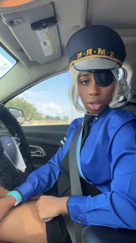 I DID NOT DRIVE WITH THE EYEPATCH ON I PROMISE ‼️#sanjapan2025#persona5cosplay#persona5royal#carolineandjustinecosplay@Jaz 😎 