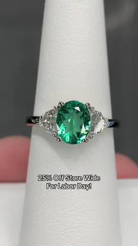 This Rare GIA Certified 1.06 Ct No Oil Colombian Emerald & E VS+ Natural Diamond Platinum Ring we Just Finished is 25% Off for 2 More Days ! Nabatijewelry.Etsy.com #emeraldring #paraiba #oneofakindjewelry #colombianemerald #statementring 