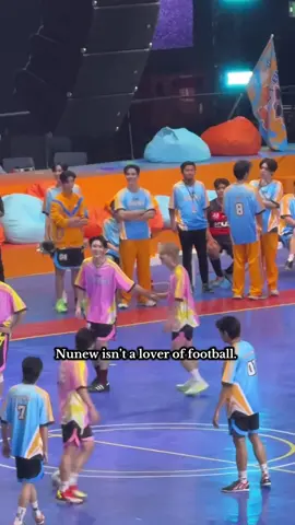 Nu doesn’t like football, that’s why they had to beg him for him to play.🤣 he’s just so soft. But he did well tho.  {credits: rainnbluesky, Zunrisezn, changjiewliew,zeenunew, tenth on x} #DMDSPORTDAY #DMDSPORTDAY2025 #Zeenunew #bltiktok 