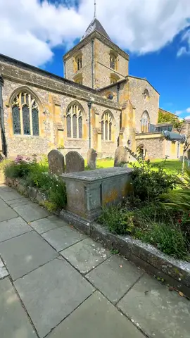 A peaceful gem in the heart of Arundel ⛪✨ St Nicholas’ Church is full of history and quiet beauty.” #StNicholasChurch #Arundel #HistoricPlaces #HiddenHistory #ChurchViews 