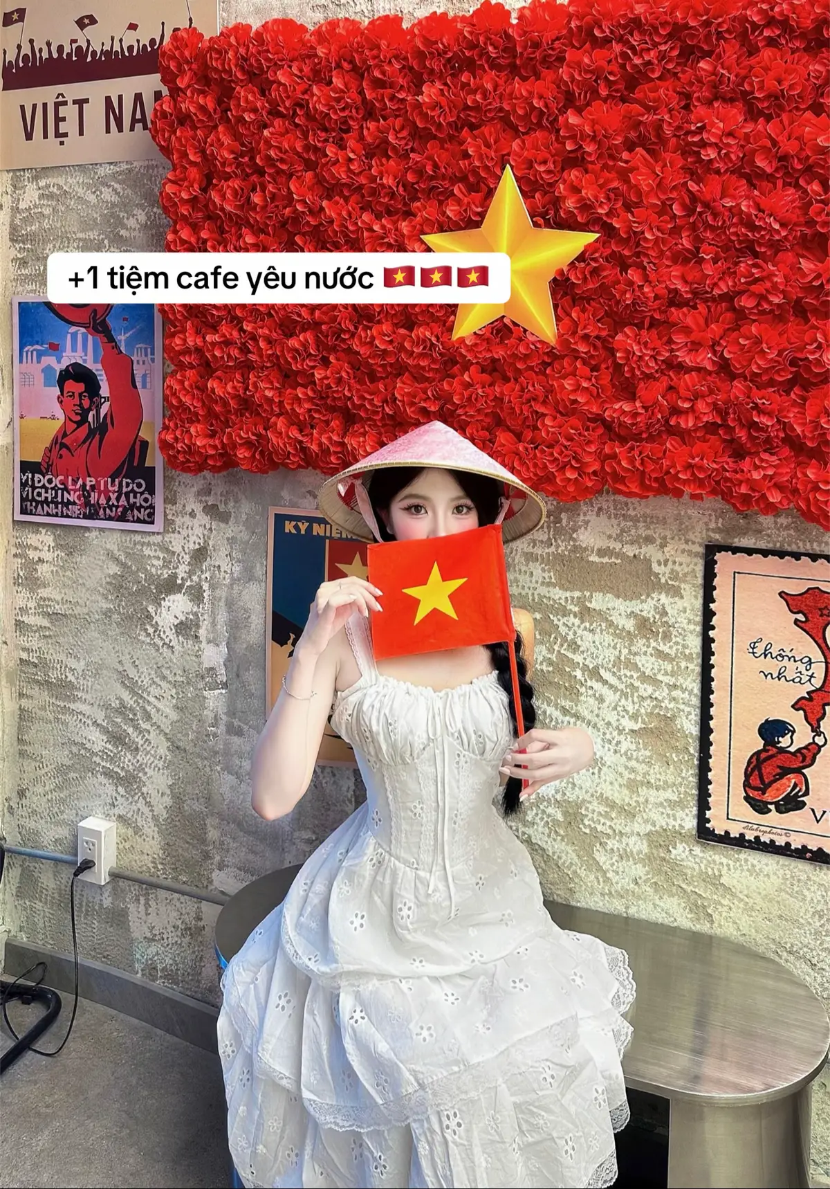 Đón Lễ cùng tiệm cafe Mochu xinh yêu này thoaiiii 🇻🇳🇻🇳🇻🇳 👗 @Tủ Đồ XuChin #saigon #mochucofffeetea #quancafexinh #cafesaigon #checkinsaigon 
