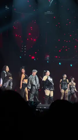 เจอดาวยั่วต้องรีบสกัด กุชอบความควงเอวสู้กันมาก ไอ้บ้าเอ้ย สนุกมากก #GFAWAKEConcertD1 #Fourthnattawat #โฟร์ทณัฐวรรธน์ 