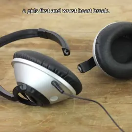 my headphones broke today 🫩 #headphones #agirlsworstheartbreak #xyzbca #fypシ゚viral #agirlsfirstheartbreak 