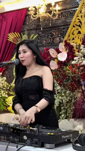 WARGA DAWAR MOJOKERTO THANKYOU ❤️🥰 Happy Wedding FATOMI & HELLEN 🥳  #djmeysha #djcentil #fyp #weddingparty #trending 