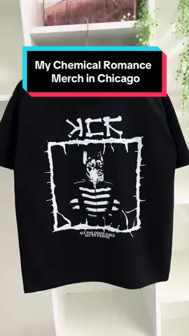 Mcr merch in Chicago 🤩🤘🤟 #longlivetheblackparade #mychemicalromance #mcrchicago #emo #chicago 
