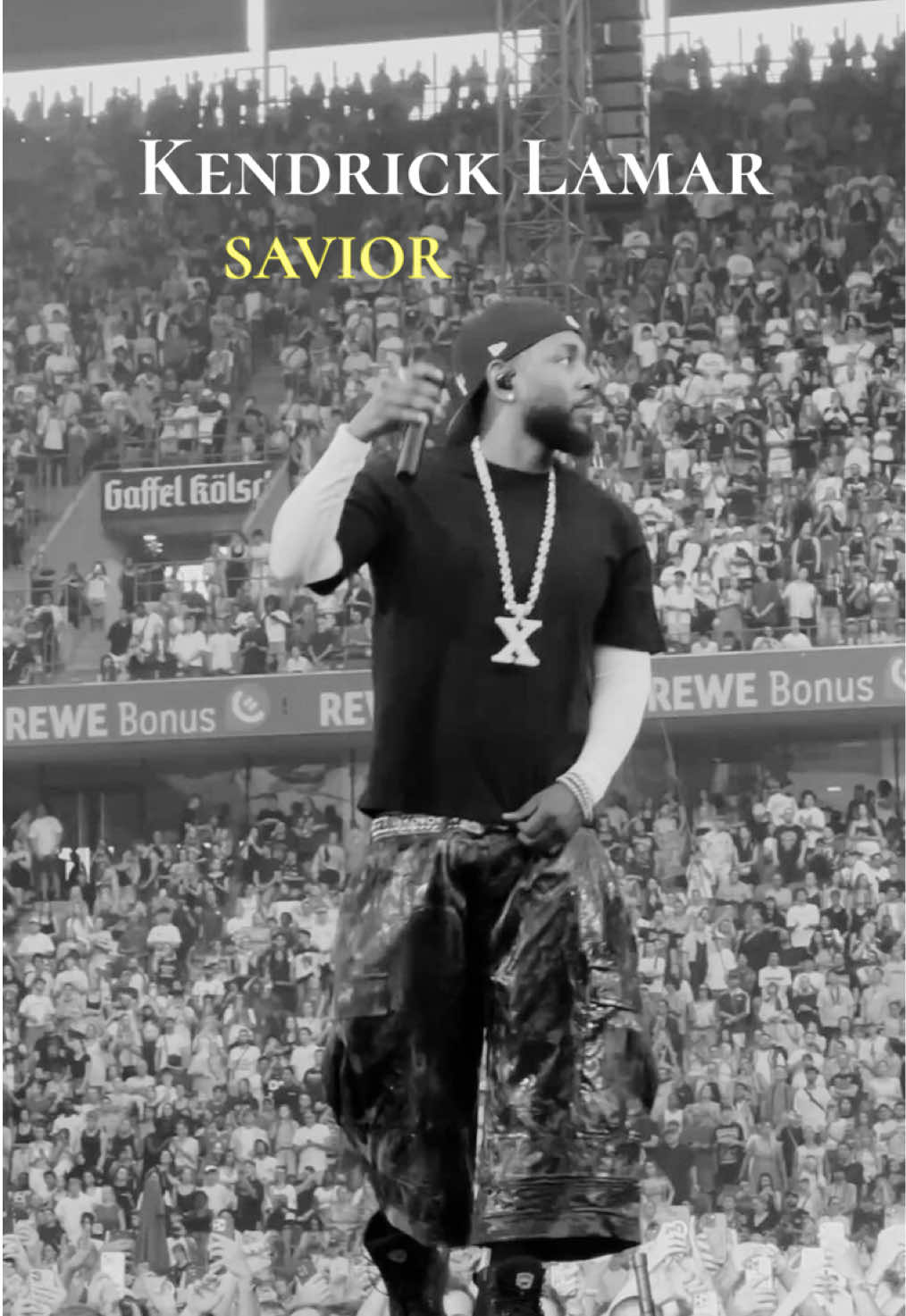 🙏 Big thank you to everyone rocking with BarsWithSouls — hitting this milestone wouldn’t be possible without the love and support. This one’s for y’all. Kendrick on Savior — razor-sharp bars, timeless. 🎶 Song: Savior 🎤 Artist: Kendrick Lamar ft Baby Keem & Sam Dew 💿 Album: Mr. Morale & The Big Steppers (2022) 🎹 Produced by: J.LBS, Sounwave, DJ Dahi, Baby Keem Special drop to celebrate this moment. Which track from the album still lives rent-free in your head? ⬇️ Follow for more bars that cut deep and stay timeless. #kendricklamar #savior #hiphop #Lyrics 