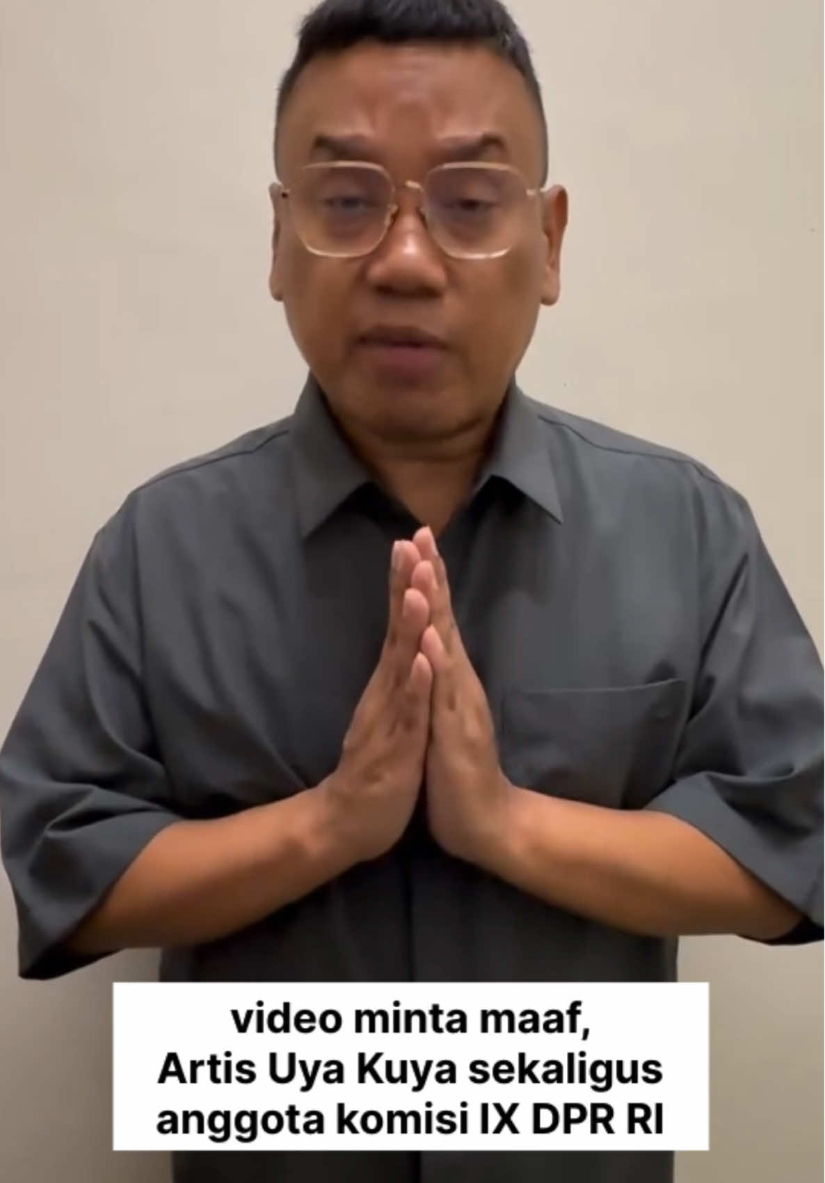 Video permintamaafan artis dan juga anggota Komisi IX DPR RI, Uya Kuya yang di upload di akun instagram pribadi (@king_uyakuya ) Bagaimana tanggapan warga negara Indonesia? #demo #fyp #viral #dpr #uyakuya 