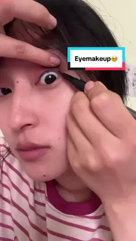 How i do my eye makeup in general… very unprofessional so no need to follow 😭 mero ankha lai monolid vhnxa ki arunai k vhnxa birsey #makeup #eyemakeup #fyppppppppppppppppppppppp #beautytips #makeuptutorial 