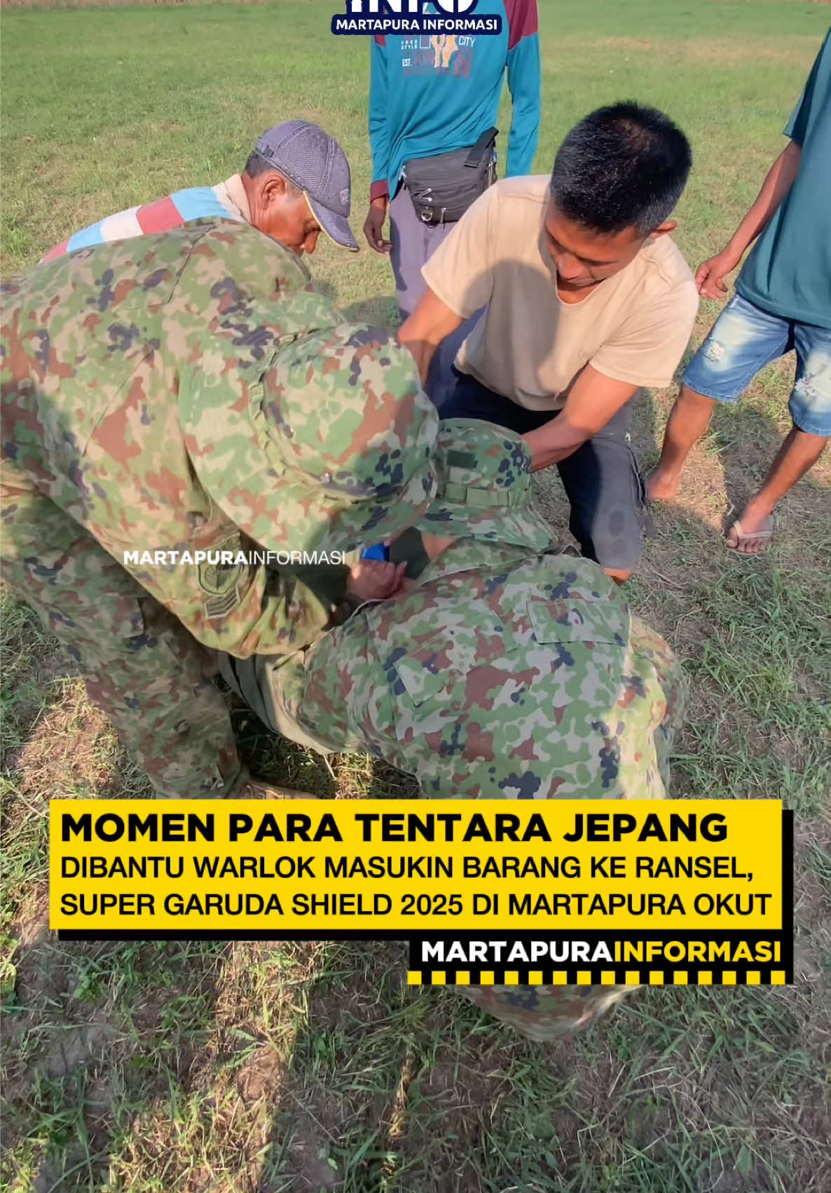 Momen para tentara Jepang dibantu oleh warga lokal memasukan barang ke dalam ransel di momen Latgabma Supert Garuda Shield yg digelar di Puslatpur Kodiklatad Martapura OKU Timur Sumsel. Super Garuda Shield 2025 sedianya akan berlangsung pada 25 Agustus hingga 4 September. Latihan gabungan ini melibatkan militer dari 13 negara sahabat. Amerika Serikat (AS) selaku mitra Indonesia mengirimkan 1.347 personel militer dalam latihan gabungan Super Garuda Shield. Jepang (490 personel) mengirimkan personel dengan jumlah terbanyak kedua, sedangkan Australia menerjunkan 254 personel. Negara sahabat lain yang terlibat adalah Korea Selatan dengan 100 personel, Belanda 84 personel, Singapura 62 personel, Kanada 35 personel, Prancis 10 personel, Jerman empat personel, Brasil empat personel, Selandia Baru empat personel, dan Inggris Raya tiga personel. Latihan gabungan ini pun diikuti oleh 22 pengamat dari 12 negara sahabat, yakni Brasil, Kanada, Prancis, Belanda, Inggris Raya, Jerman, Selandia Baru, Papua Nugini, Kamboja, India, Timor Leste, dan Malaysia. TNI menyebut Super Garuda Shield 2025 digelar dengan tema komando gabungan bersama. Militer dari belasan negara akan melangsungkan operasi gabungan di wilayah Jakarta, Lampung, Martapura (Sumatra Selatan), dan Dabo Singkep (Kepulauan Riau).(kompas) #martapurainformasi #martapurapromo #infomartapurabelitang #okutimurinformasi