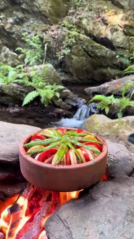 Kiremitte Köfteli Patates Dizmesi 🥔🥩 Cooking potatoes with meatballs in tiles #outdoorcooking #cookingvideo #food #asmr #asmrcooking 