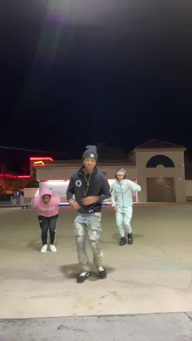 @𝐝𝐢𝐛𝐚𝐢𝐬𝐢 ✪ @5star trophy #fyp #viral #calidances #blowthisup #josiahdaprince 