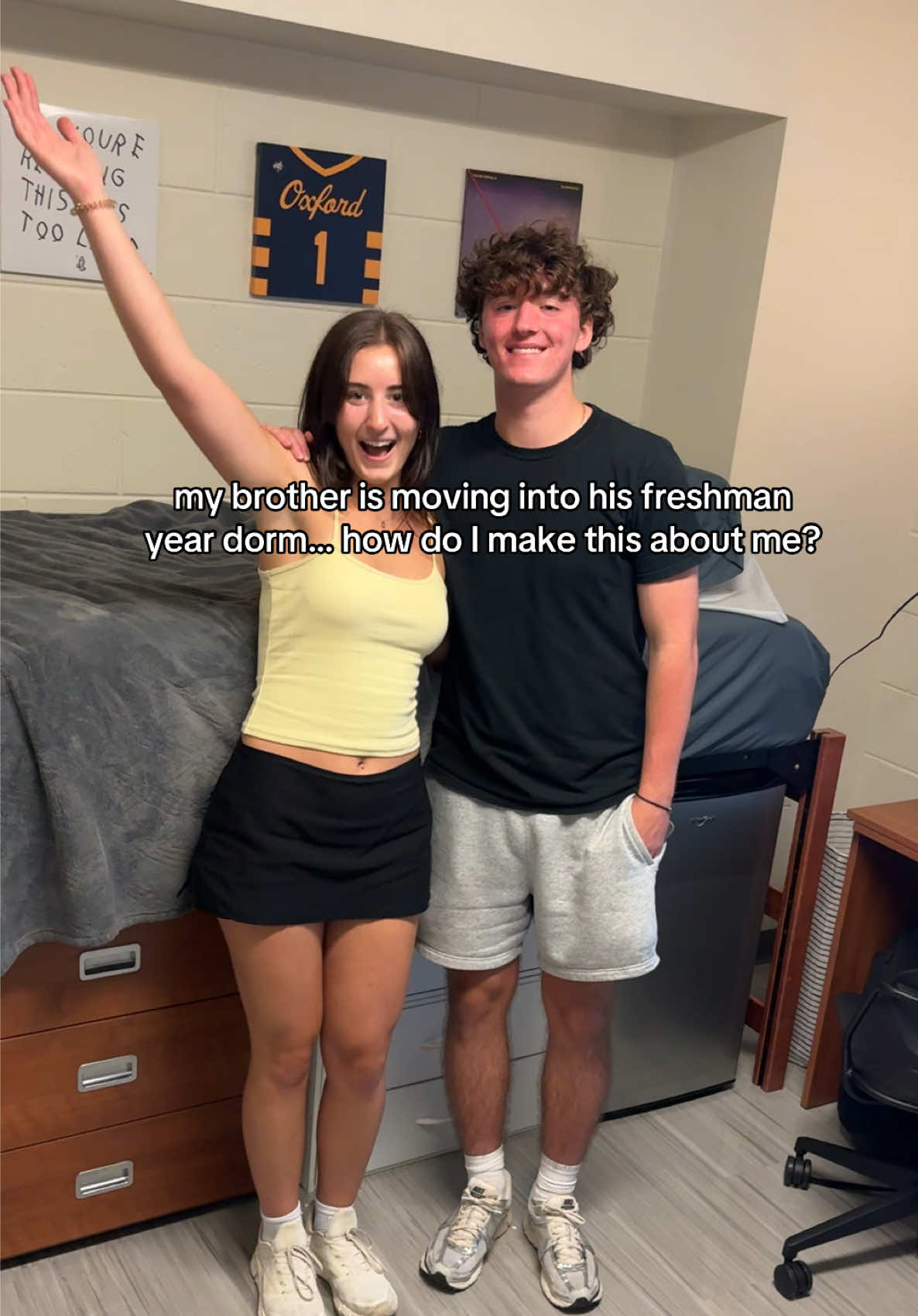He’s gonna miss me🥲 #college #collegemovein #freshman #brothersister #collegedorm 