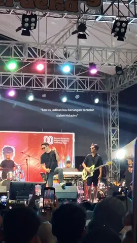 KenanganTerindah👀  @samsonstheband  #samsonsband #samsons #kenanganterindah #sumbawabarat 