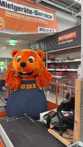 Unser Biber gibt auch an der Kasse alles! #obi #baumarkt #obibaumarkt #heimwerken #garten 