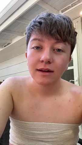 4 weeks post-op top surgery update! 