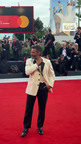 #oscarisaac #venicefilmfestival #onregardequoi #venice #frankenstein 