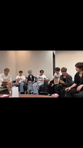 Jisung pun udh gk mampu nutupin aib mereka 😭🙏🏼 #nctdream  