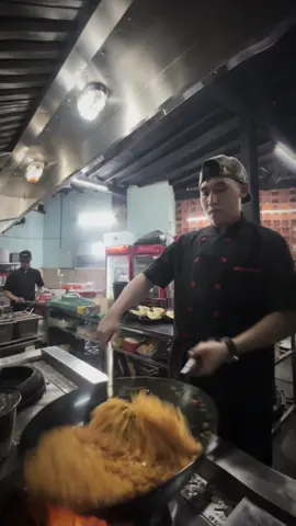 Giật giật xí 🙂‍↕️#chef #viral 