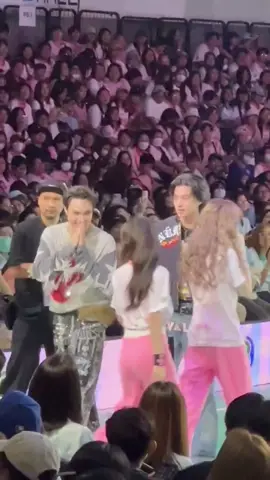 ไมกี้ญดาเจอกันแล้ววววว 💚💗💙 #ปณิดา #ไมกี้ญดา #MikeYada #ไมกี้ปณิธาน #ญดานริลญา   