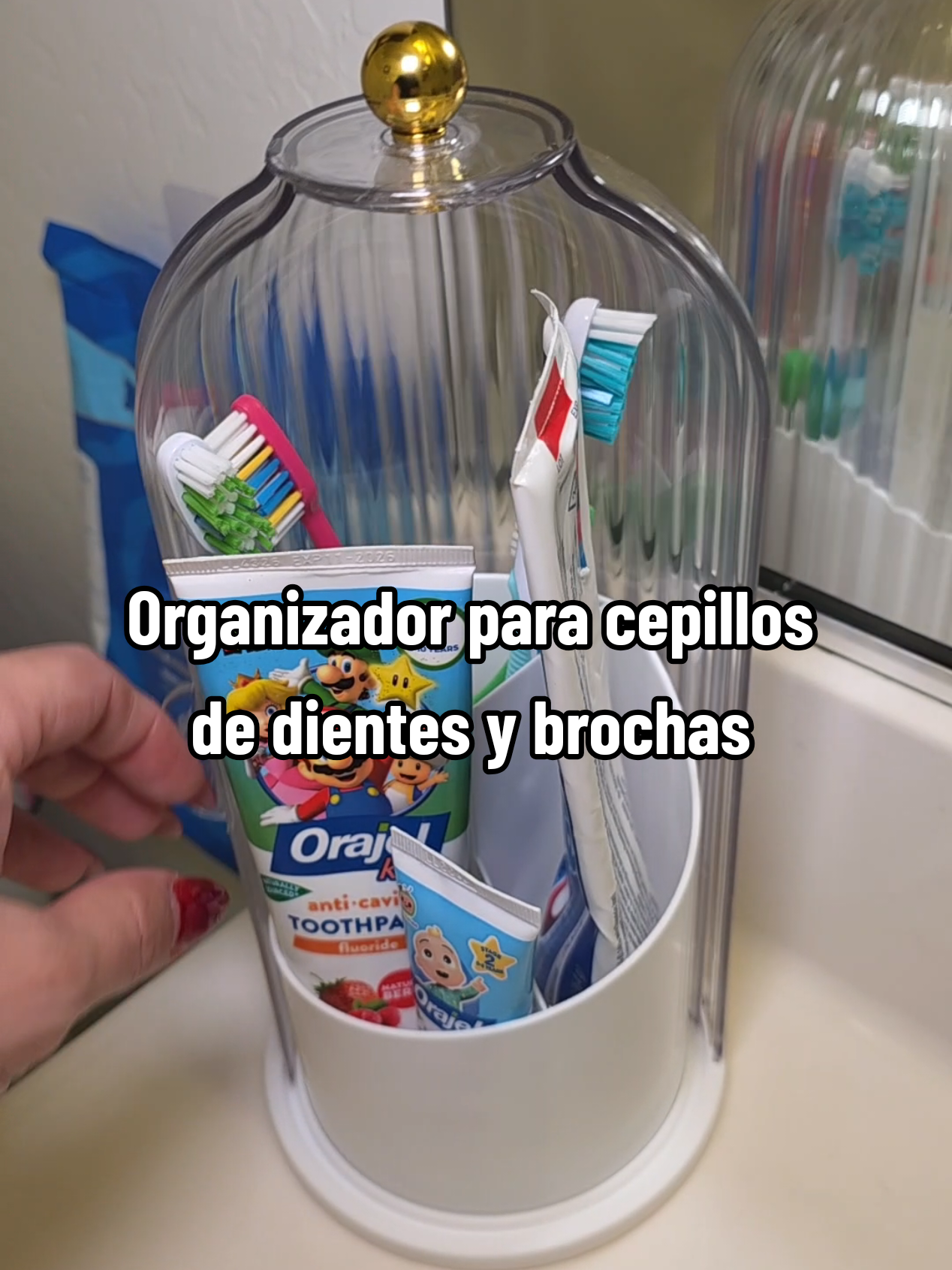 Replying to @yanecita1901 un pequeño cambio que hace una gran diferencia! Estos organizadores ayudan a eliminar el ruido visual al y evitan las contaminación de los cepillos 🥰✨️ #toothbrushholder #bathroomorganization #bathroomorganizer #tiktokshopcreatorpicks #makeupbrushholder 