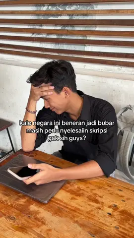 Udah ah jadi males buat ngerjain skripsi 😔 Kalian udah sampe bab berapa btw? #skripsi #demo #2025 