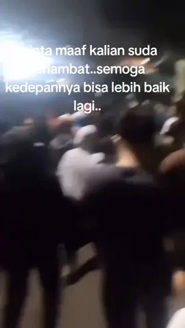 rumah Uya Kuya Uda mulai didatangi massa malam tadi..#beritavirall #fypシ゚ 