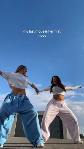 Tried smth new @vanessakartal 😋🫰🏻 #mylastmoveisyourfirstmove #dancechallenge #dancer #somilikeit #fyp 