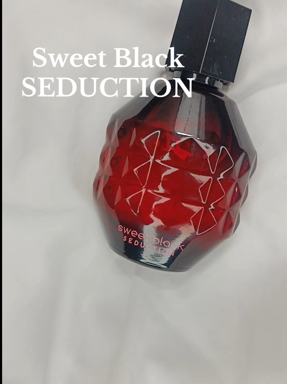 NUEVO PERFUME!! SWEET BLACK SEDUCTION  . . . . . #cyzone #sweetblackcyzone #cyzoneperu #perfumetiktok #girls 
